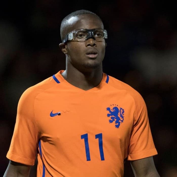 Gervane Kastaneer cutout photo