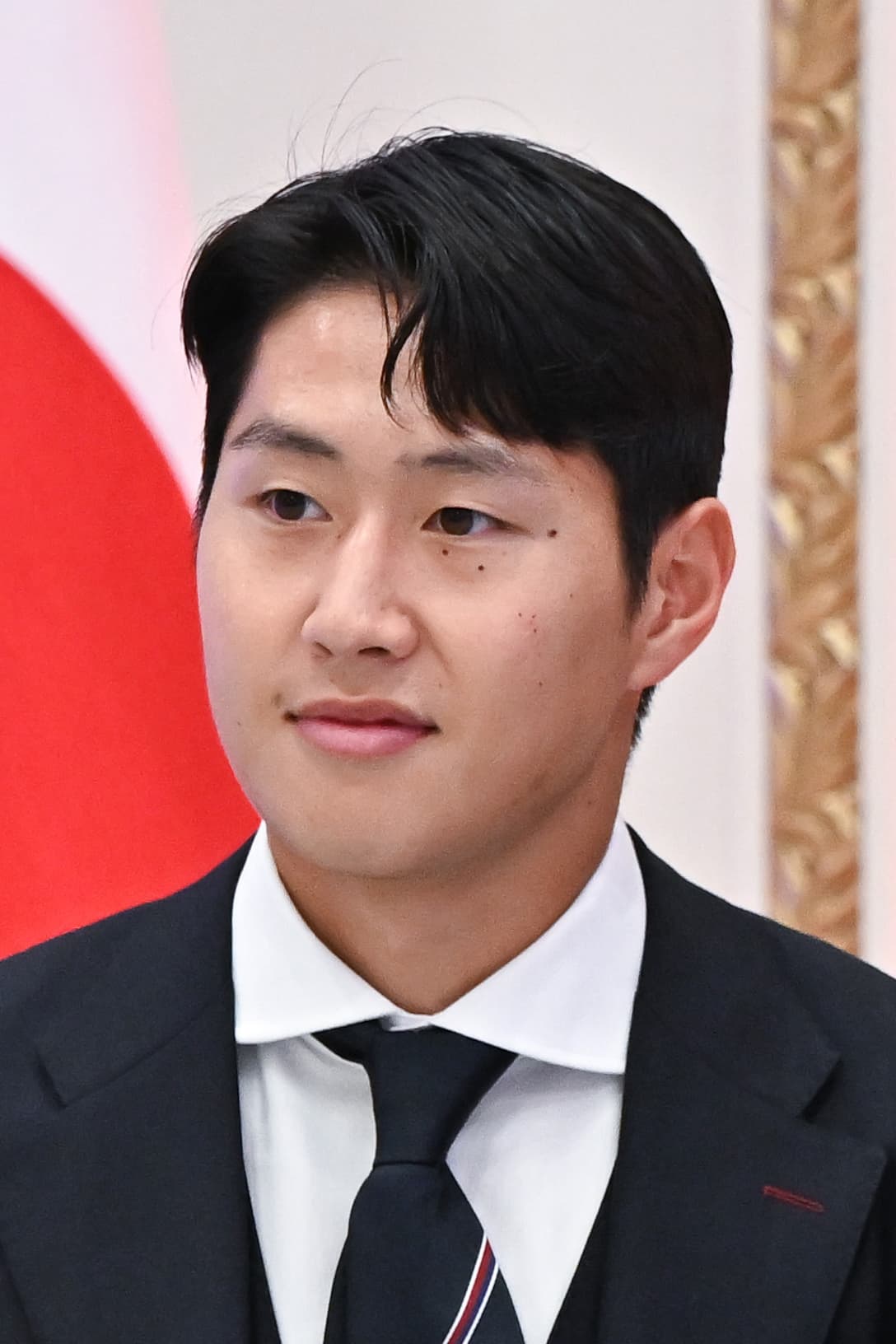 Lee Kang-in cutout photo